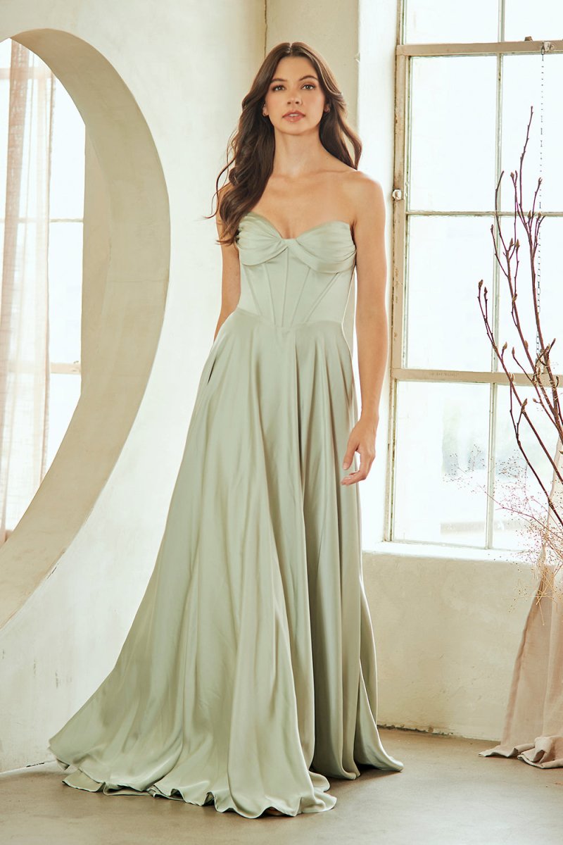 4053 - Mia & Andy Boutique