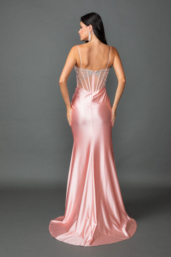 LF264 Alquiler $175.00/Venta $395.00 talla M