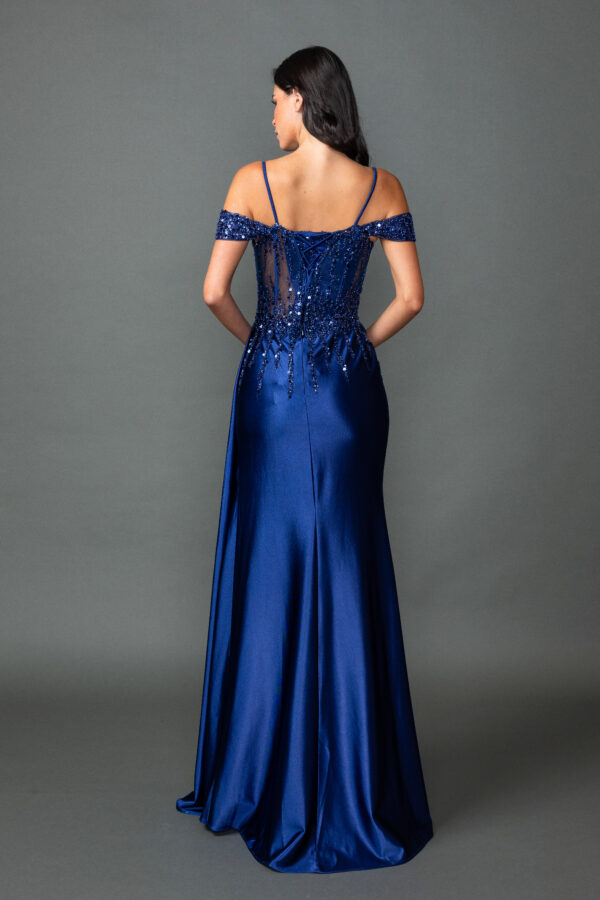 LF287 Alquiler $175.00/Venta $350.00 talla M