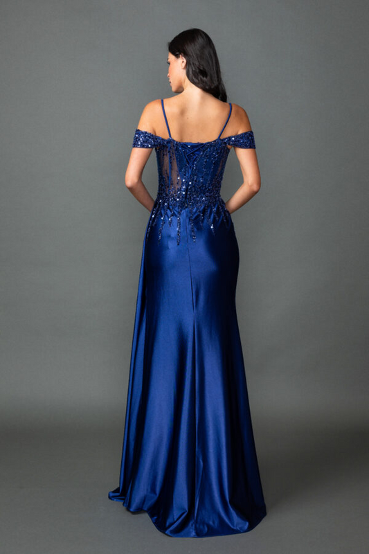 LF287 Alquiler $175.00/Venta $350.00 talla M