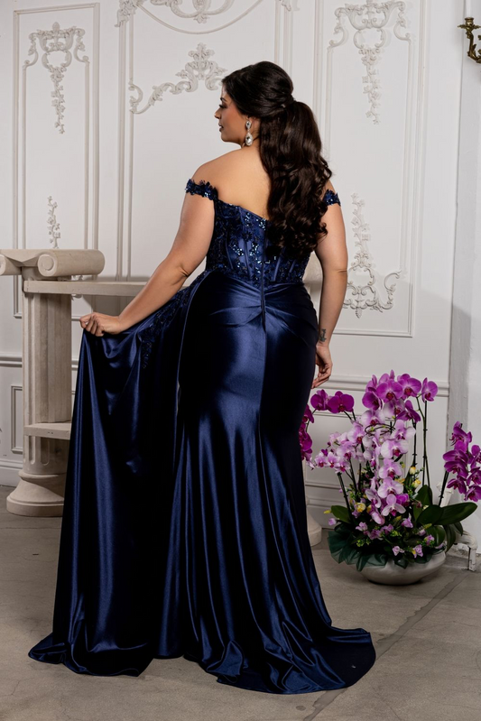 LF68 Alquiler $160.00/Venta $325.00 talla S
