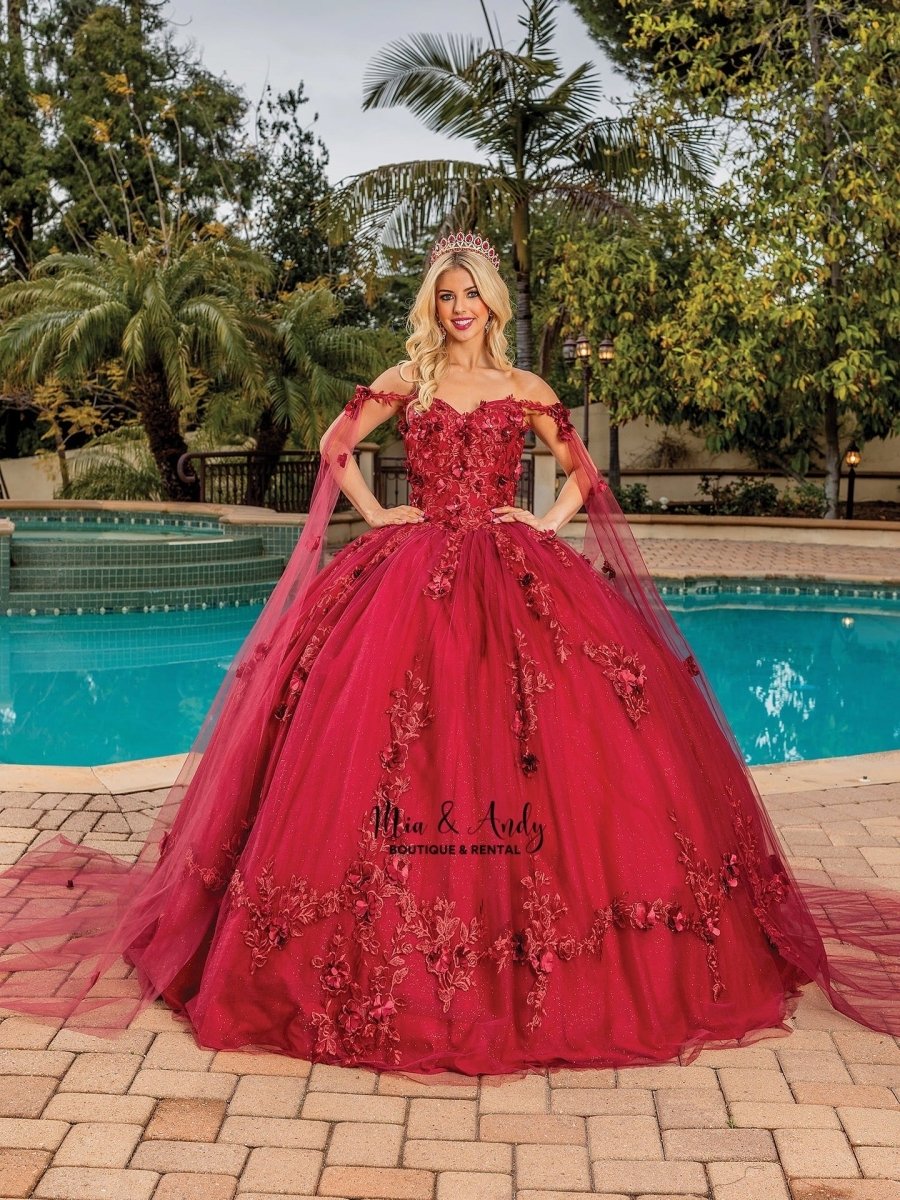 Burgundy con Flores 3D y Capas - Mia & Andy Boutique