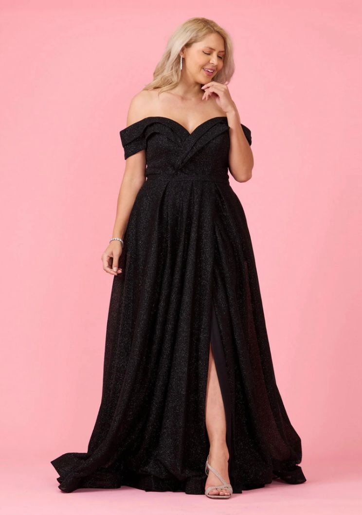 LF121 - Mia & Andy Boutique
