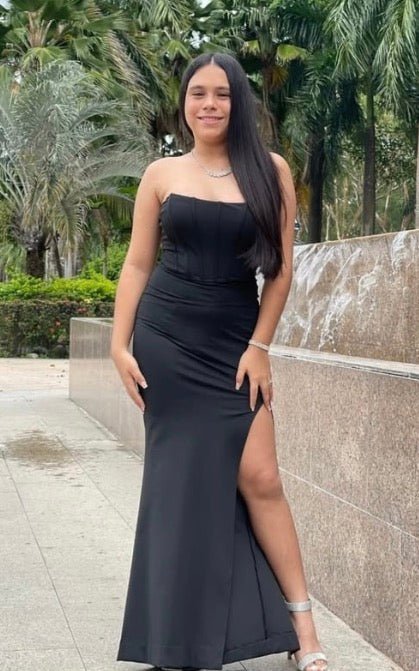 LF312 - Mia & Andy Boutique
