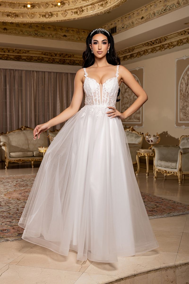 MQ2212 - Mia & Andy Boutique