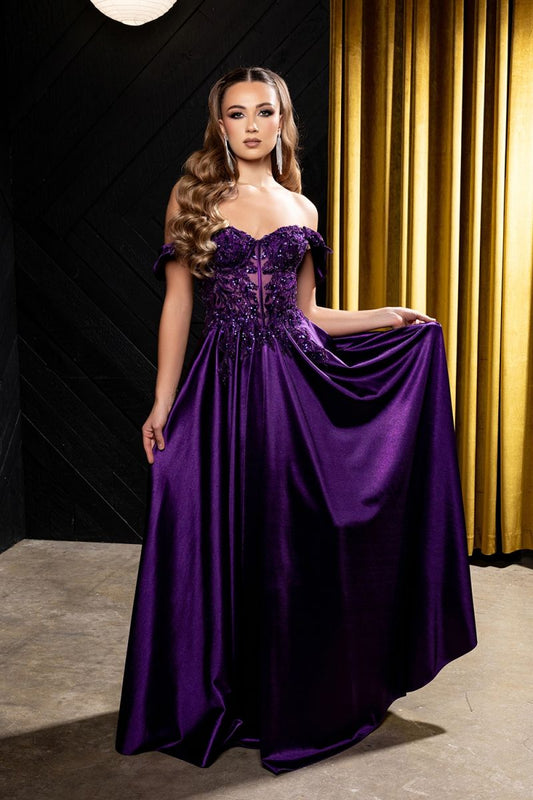 MQ2240 - Mia & Andy Boutique