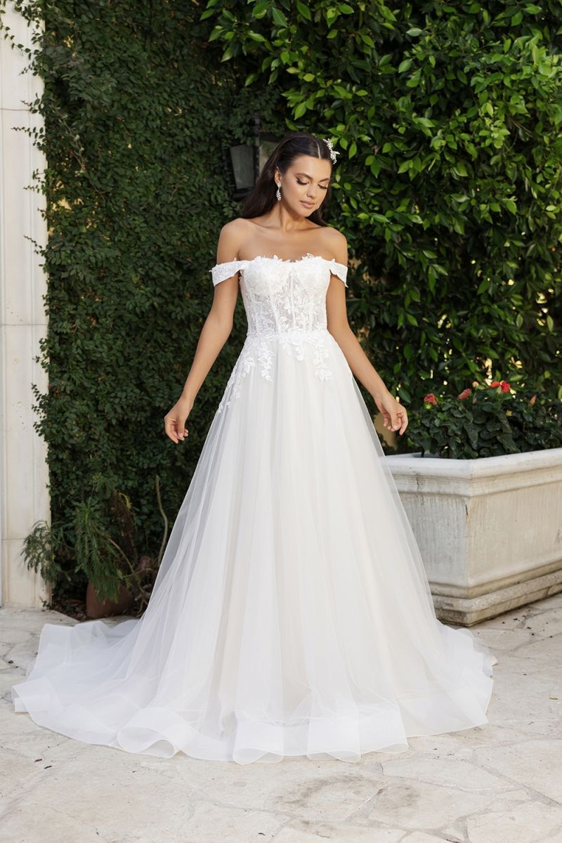 RQ8182 - Mia & Andy Boutique